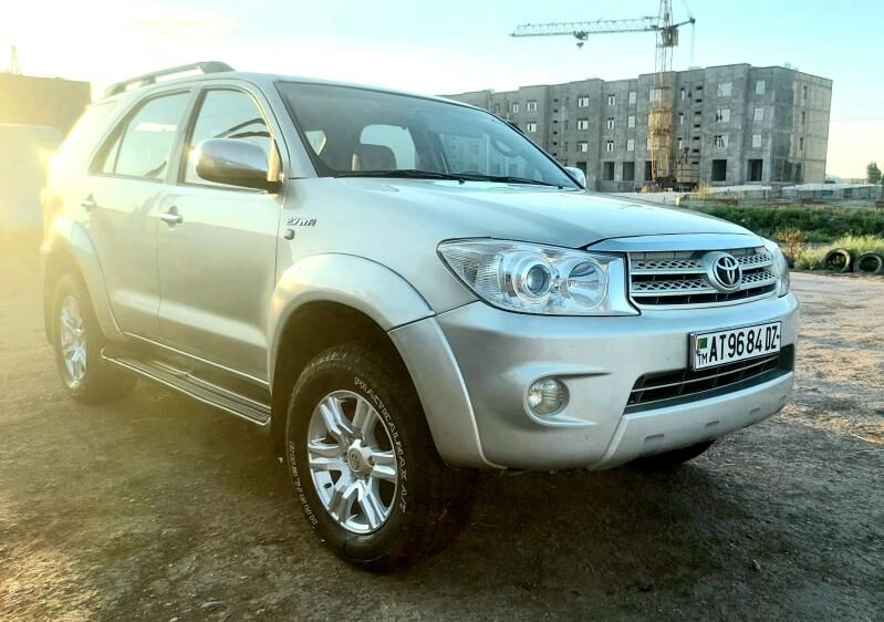 Toyota Fortuner 2008 - 250 000 TMT - Дашогуз - img 6