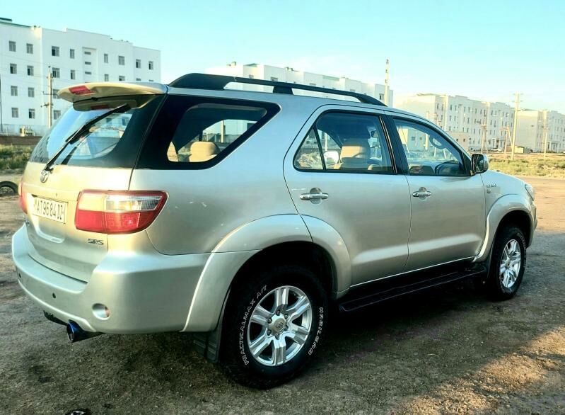 Toyota Fortuner 2008 - 250 000 TMT - Дашогуз - img 2
