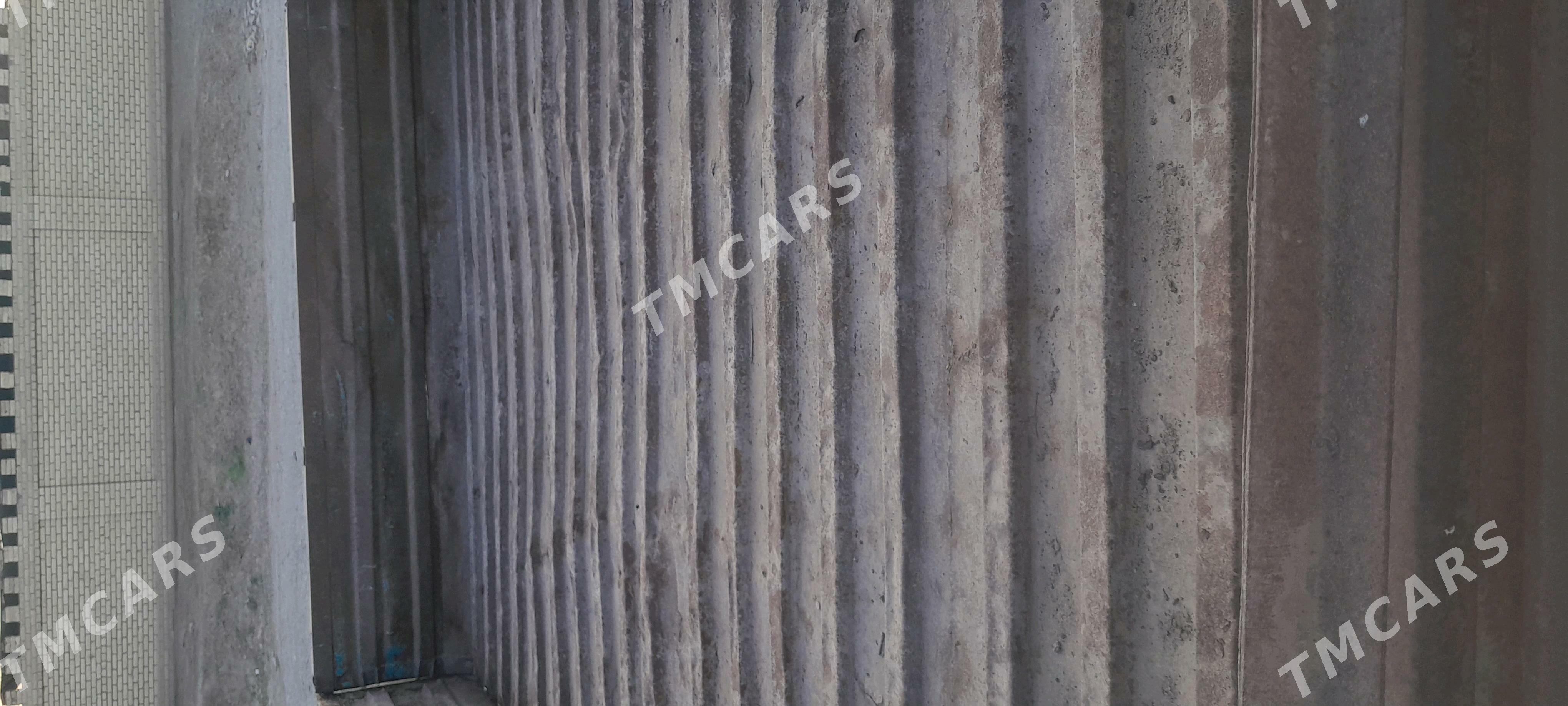 MTZ T-28 1980 - 8 000 TMT - Mary - img 2