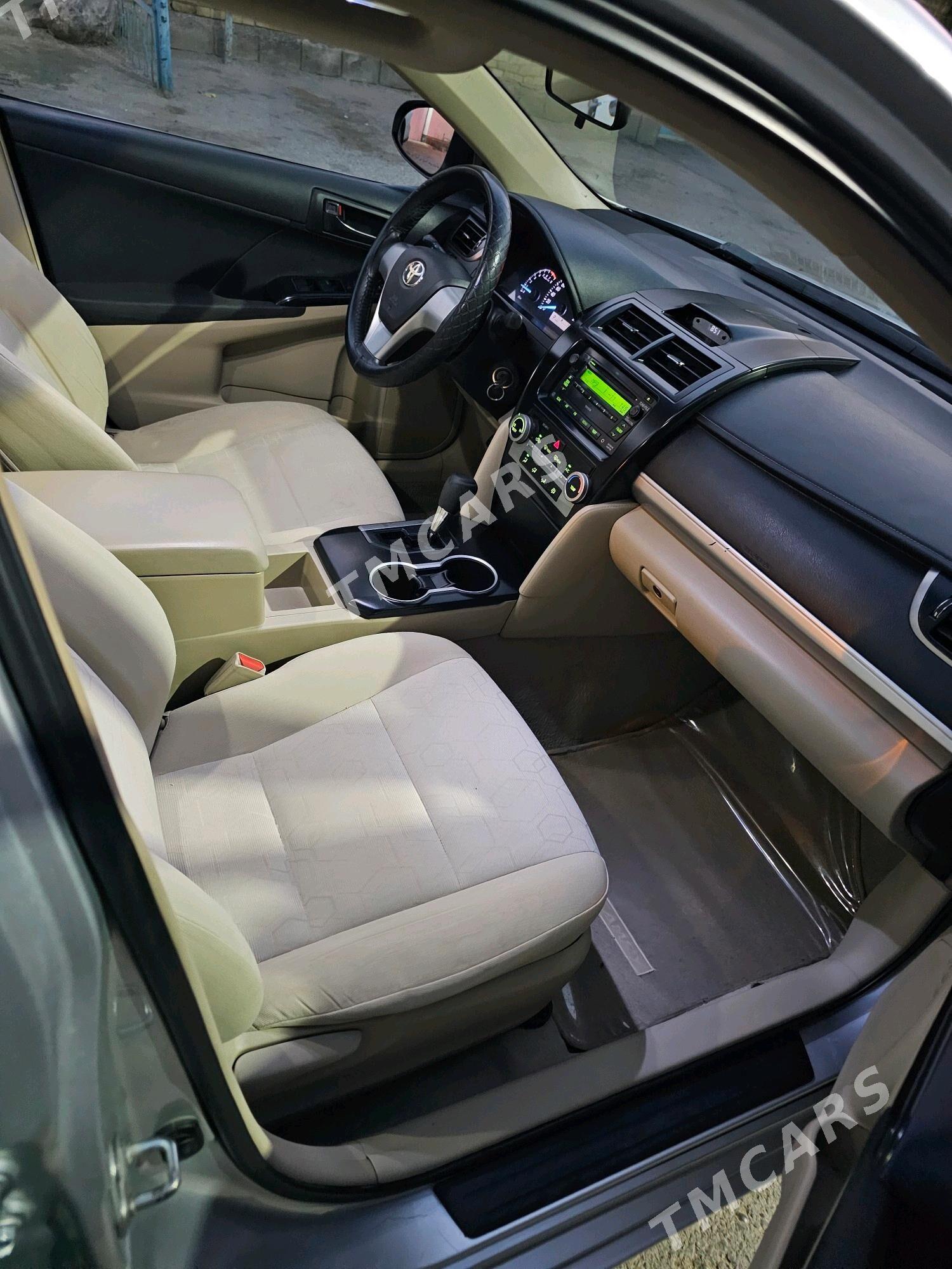 Toyota Camry 2013 - 211 000 TMT - Бедев - img 6