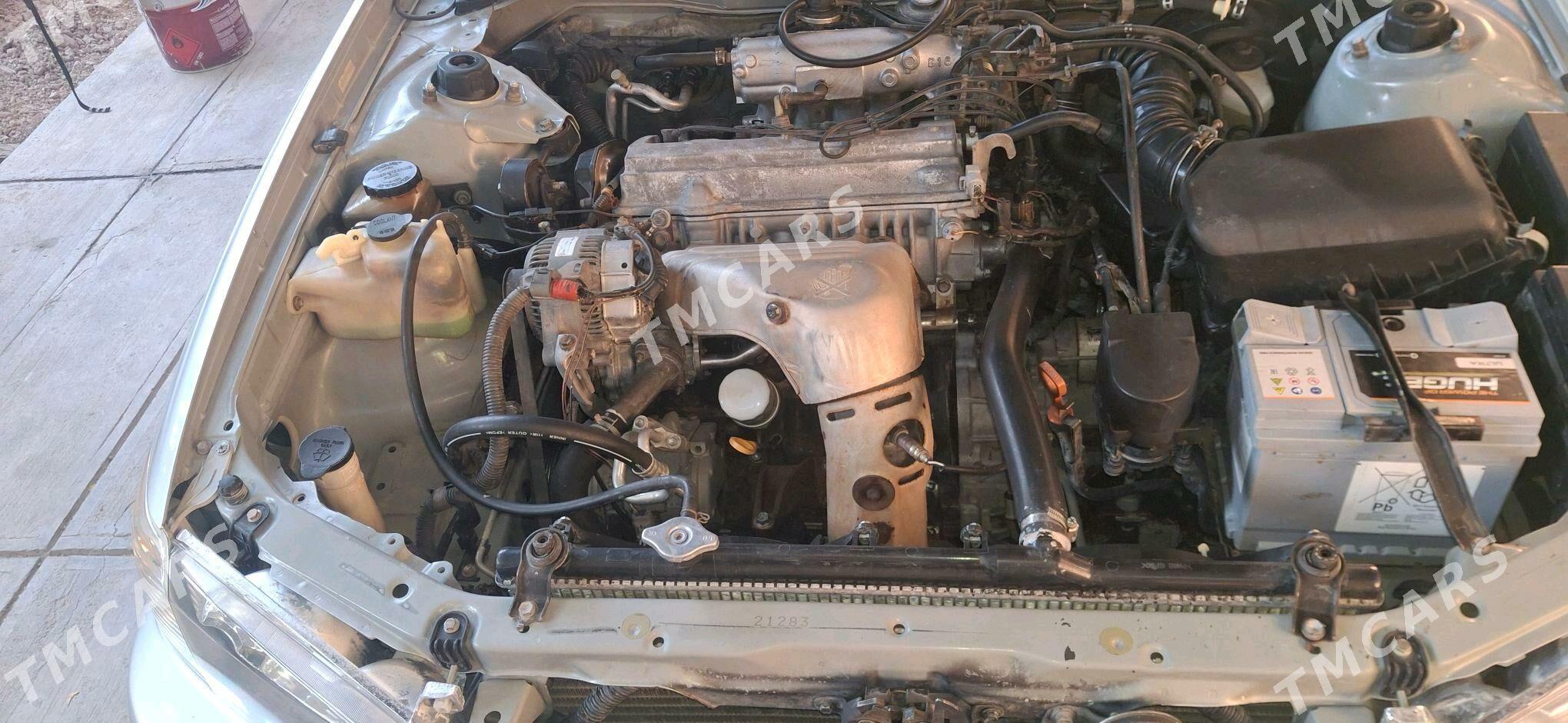Toyota Camry 2001 - 148 000 TMT - Дашогуз - img 5