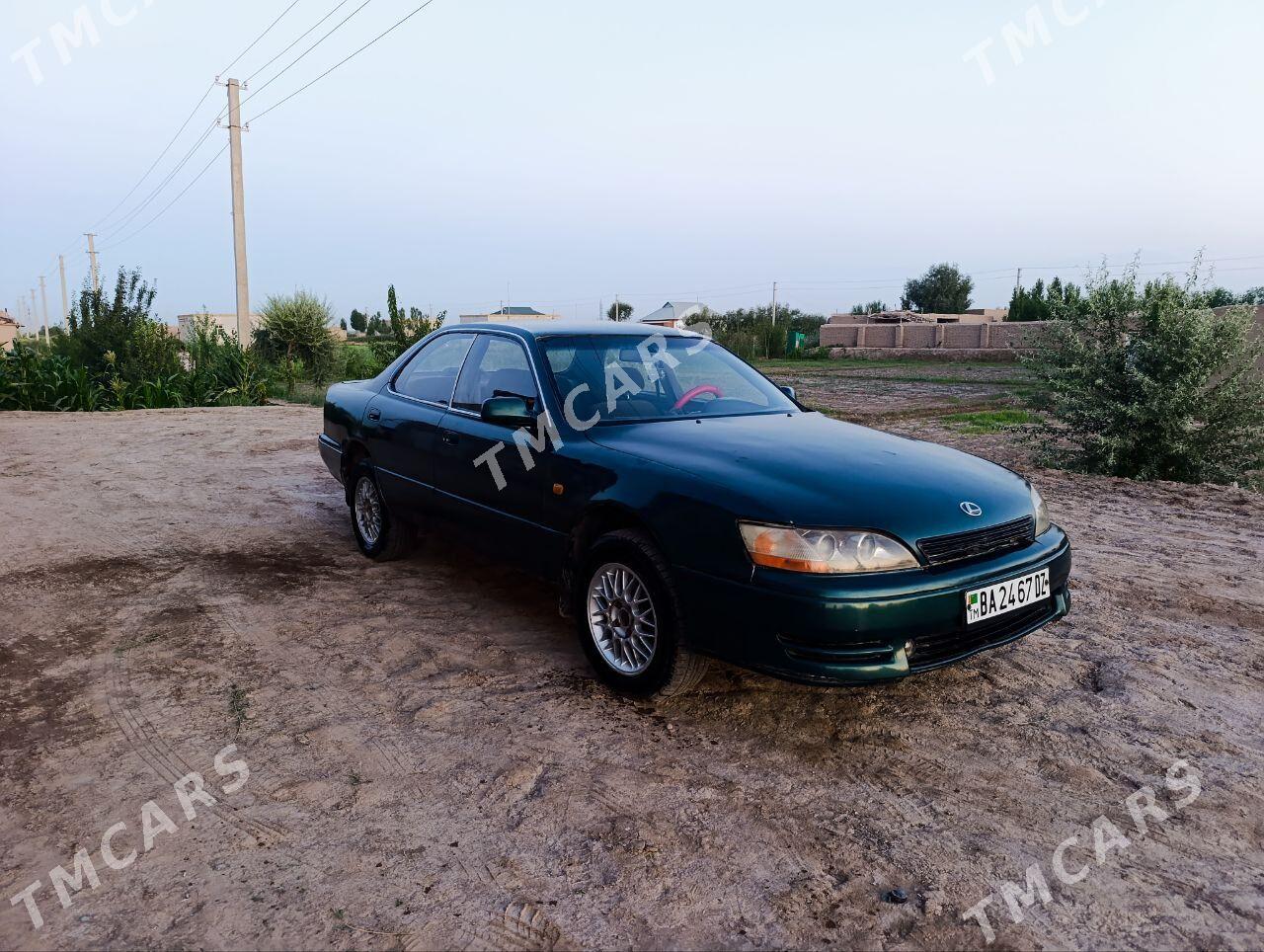 Lexus ES 300 1995 - 50 000 TMT - Гурбансолтан Едже - img 7