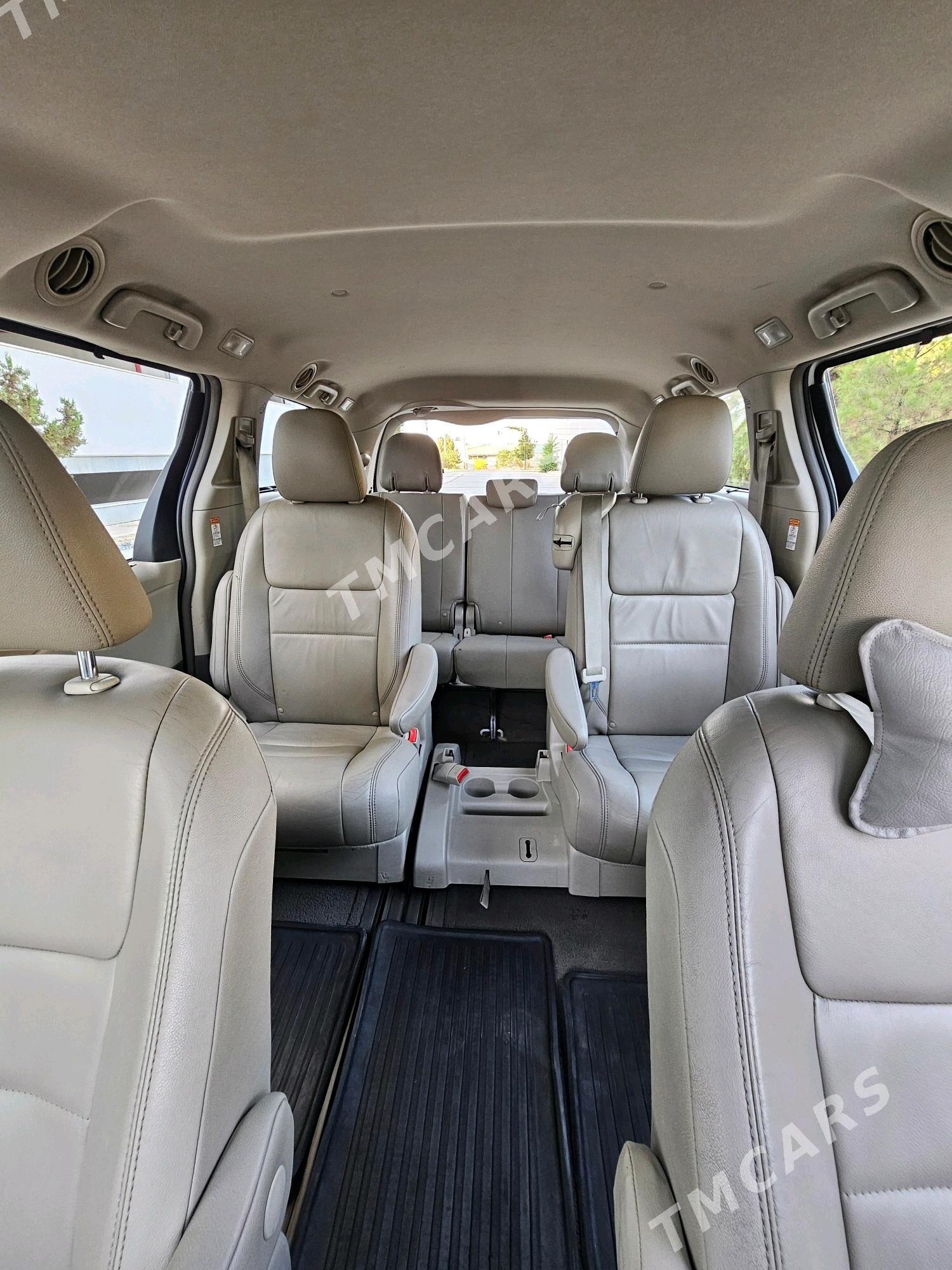 Toyota Sienna 2016 - 392 000 TMT - Aşgabat - img 5