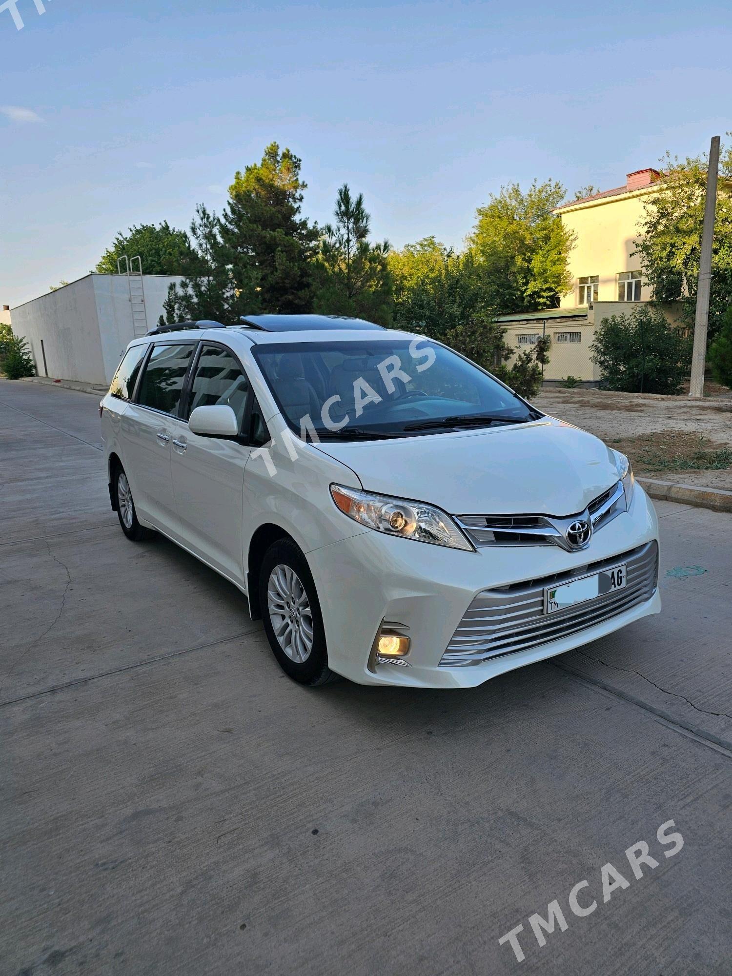 Toyota Sienna 2016 - 392 000 TMT - Aşgabat - img 6