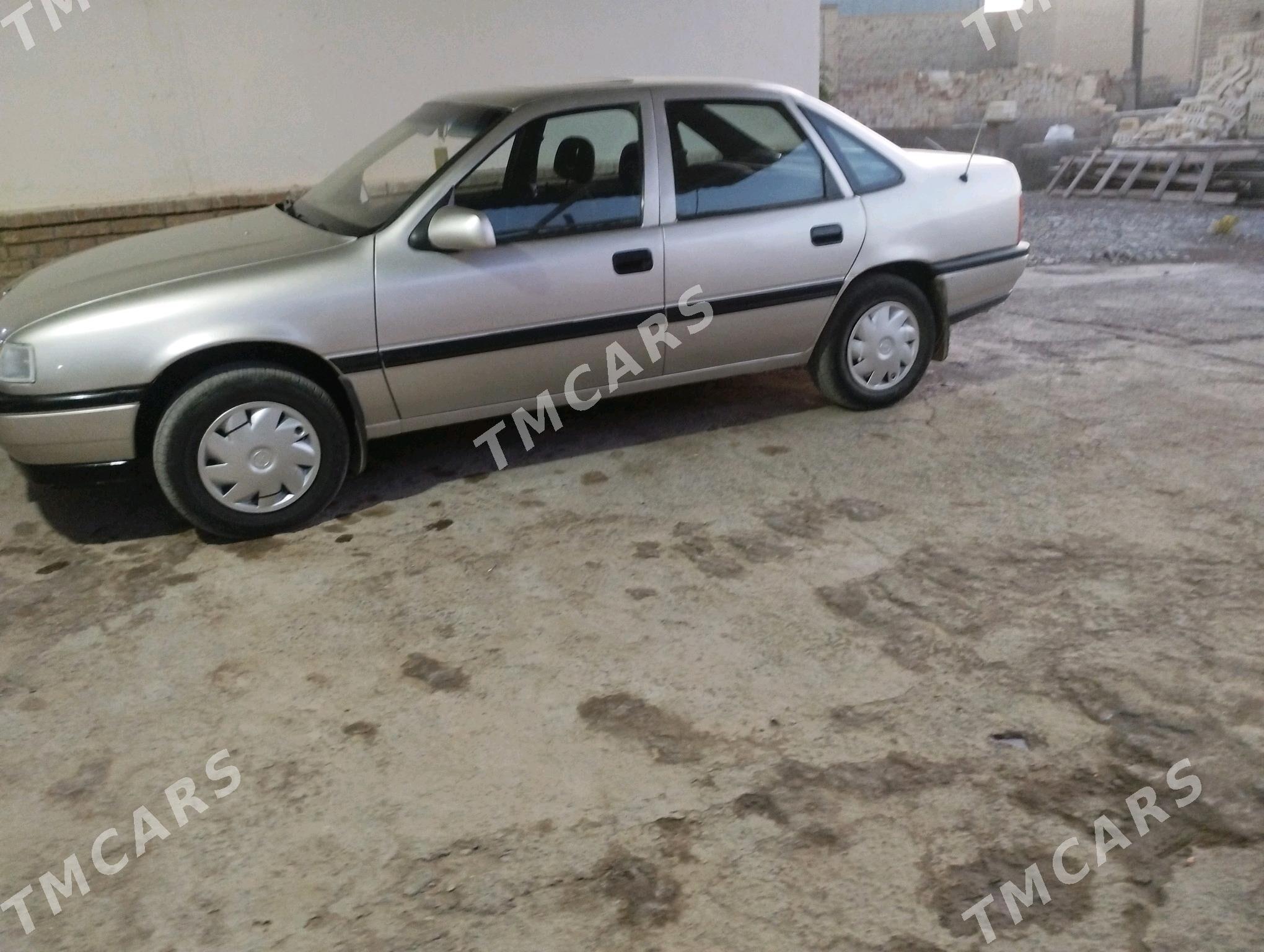 Opel Vectra 1992 - 38 000 TMT - Мары - img 5