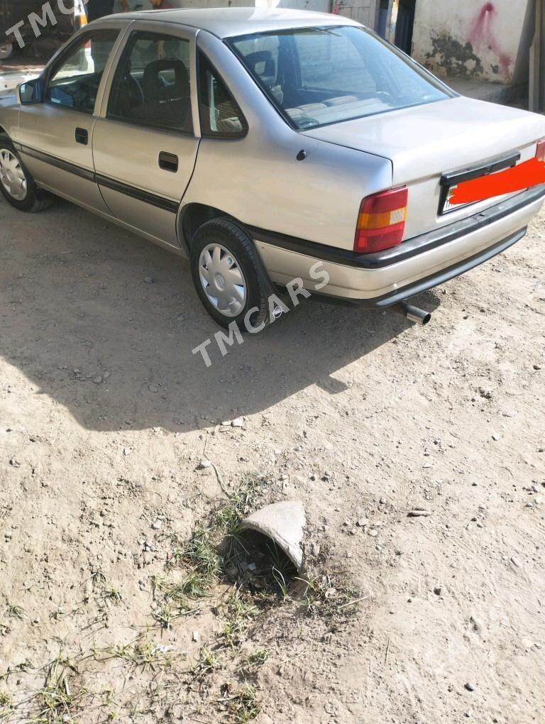Opel Vectra 1992 - 38 000 TMT - Мары - img 4