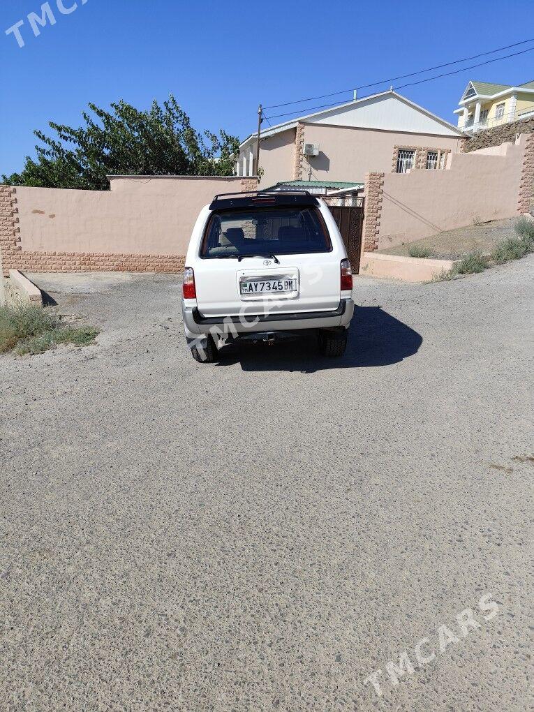 Toyota 4Runner 2001 - 156 000 TMT - Türkmenbaşy - img 3