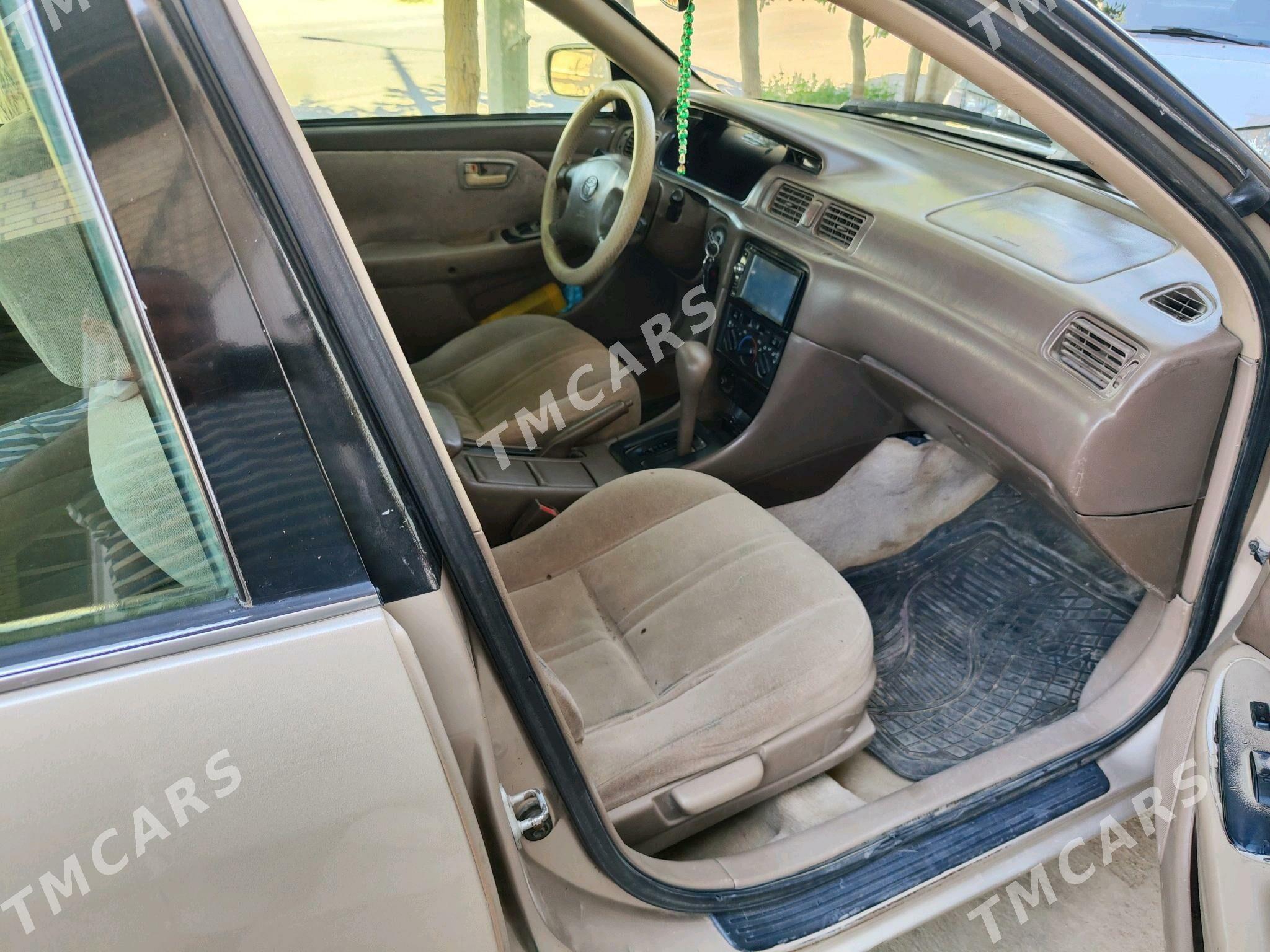 Toyota Camry 1999 - 110 000 TMT - Baýramaly - img 3