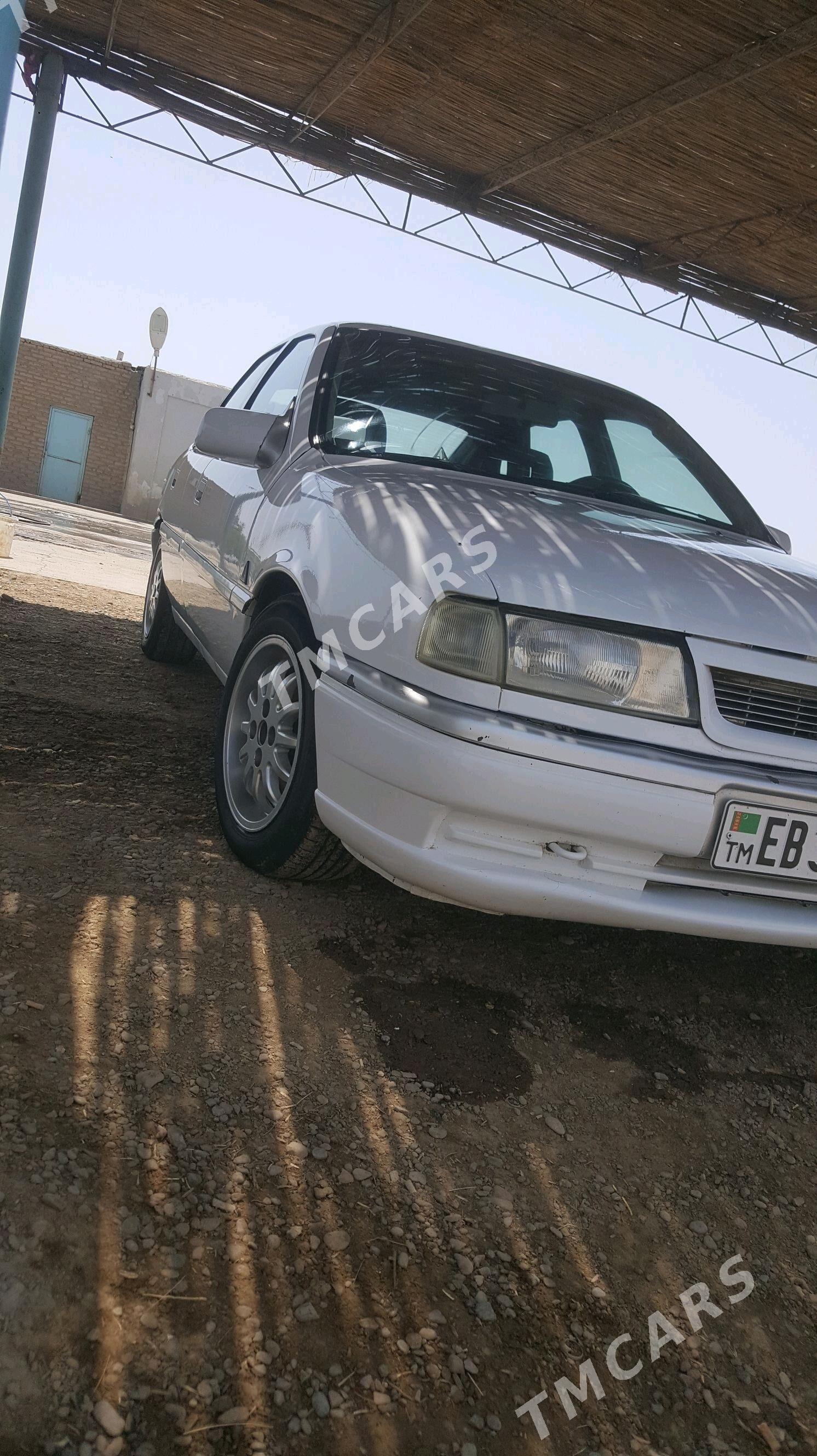 Opel Vectra 1993 - 31 000 TMT - Серахс - img 2