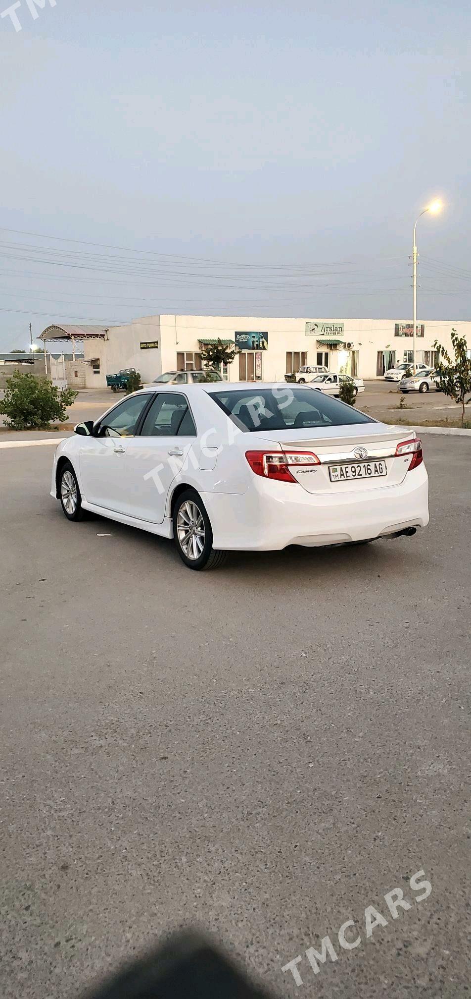Toyota Camry 2012 - 210 000 TMT - Бахарден - img 5