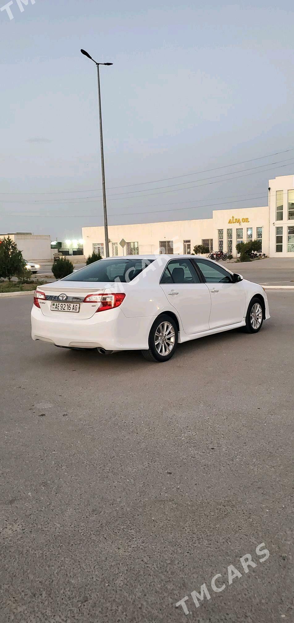 Toyota Camry 2012 - 210 000 TMT - Бахарден - img 4
