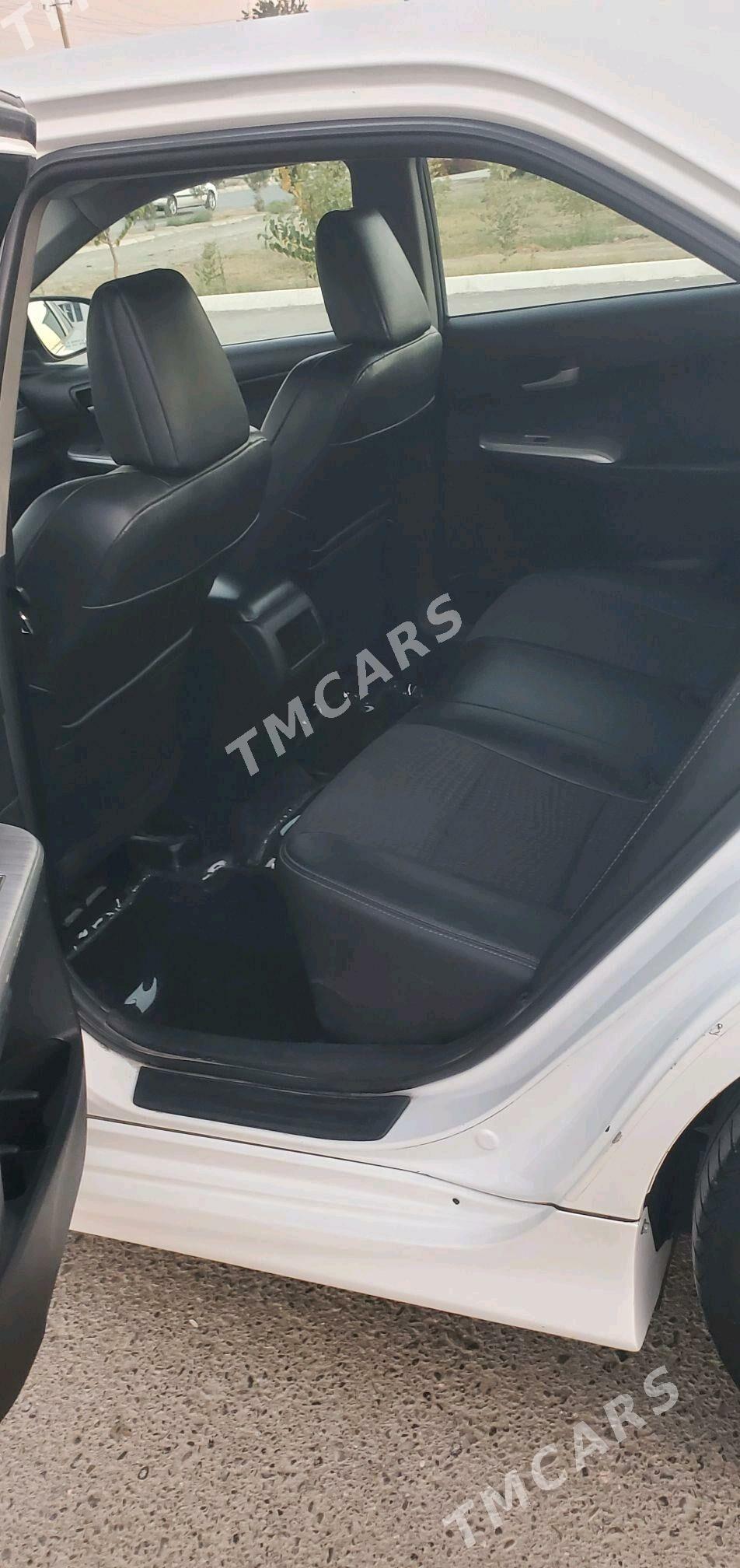 Toyota Camry 2012 - 210 000 TMT - Бахарден - img 7