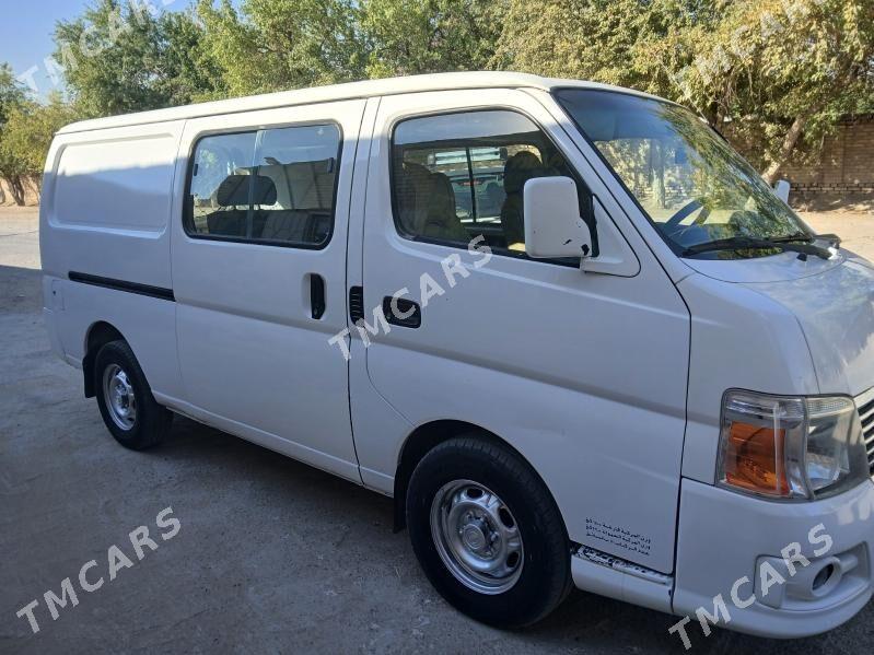 Nissan Urvan 2006 - 150 000 TMT - Mary - img 5