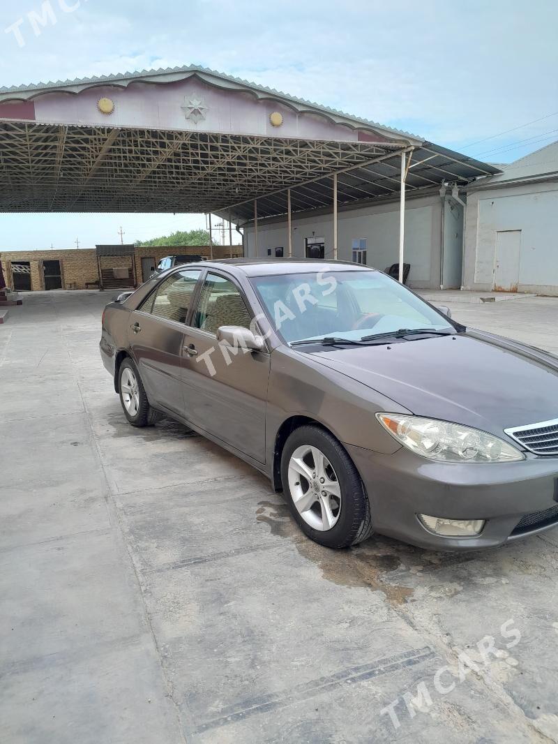 Toyota Camry 2003 - 170 000 TMT - Мары - img 4