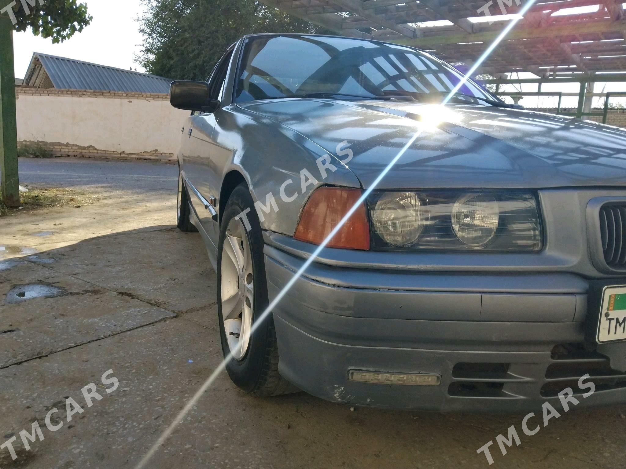BMW 320 1992 - 35 000 TMT - Sakar - img 5
