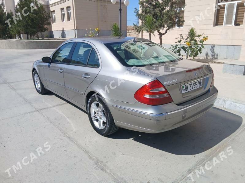 Mercedes-Benz E320 2003 - 110 000 TMT - Туркменбаши - img 4