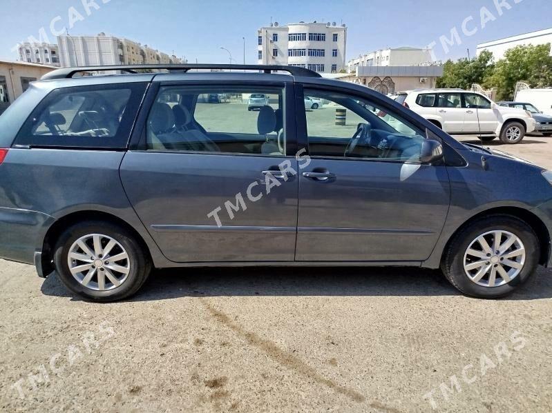 Toyota Sienna 2008 - 190 000 TMT - Daşoguz - img 4