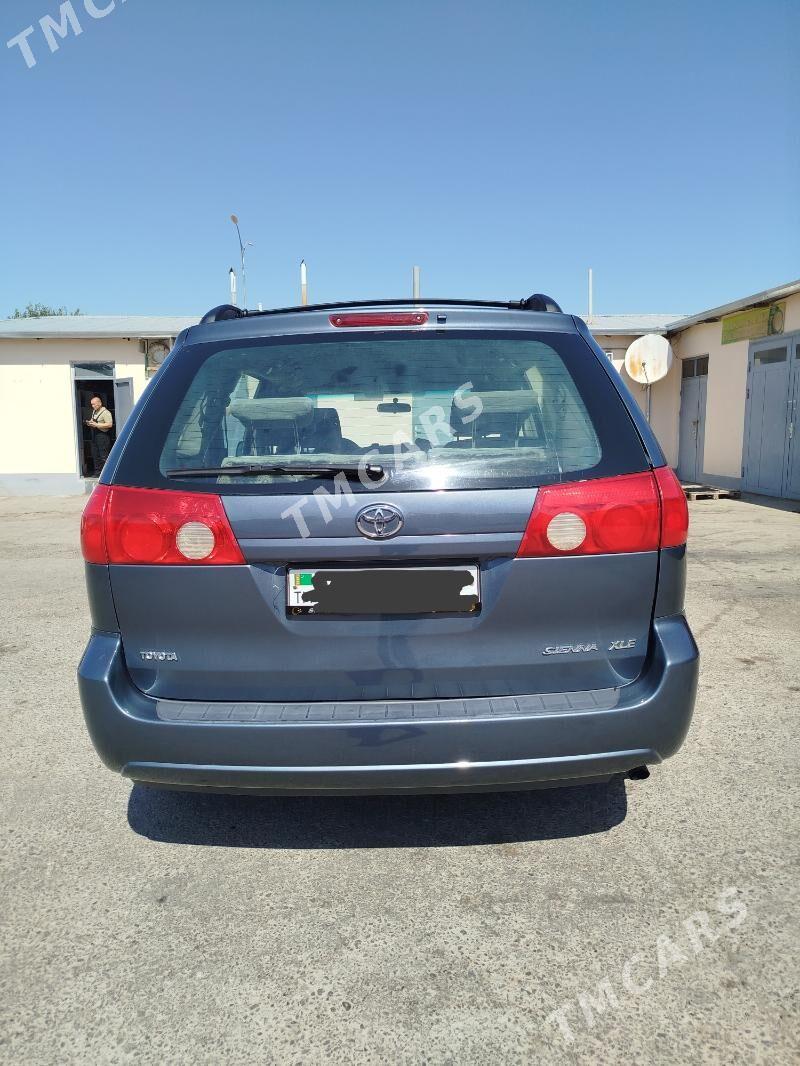 Toyota Sienna 2008 - 190 000 TMT - Daşoguz - img 3