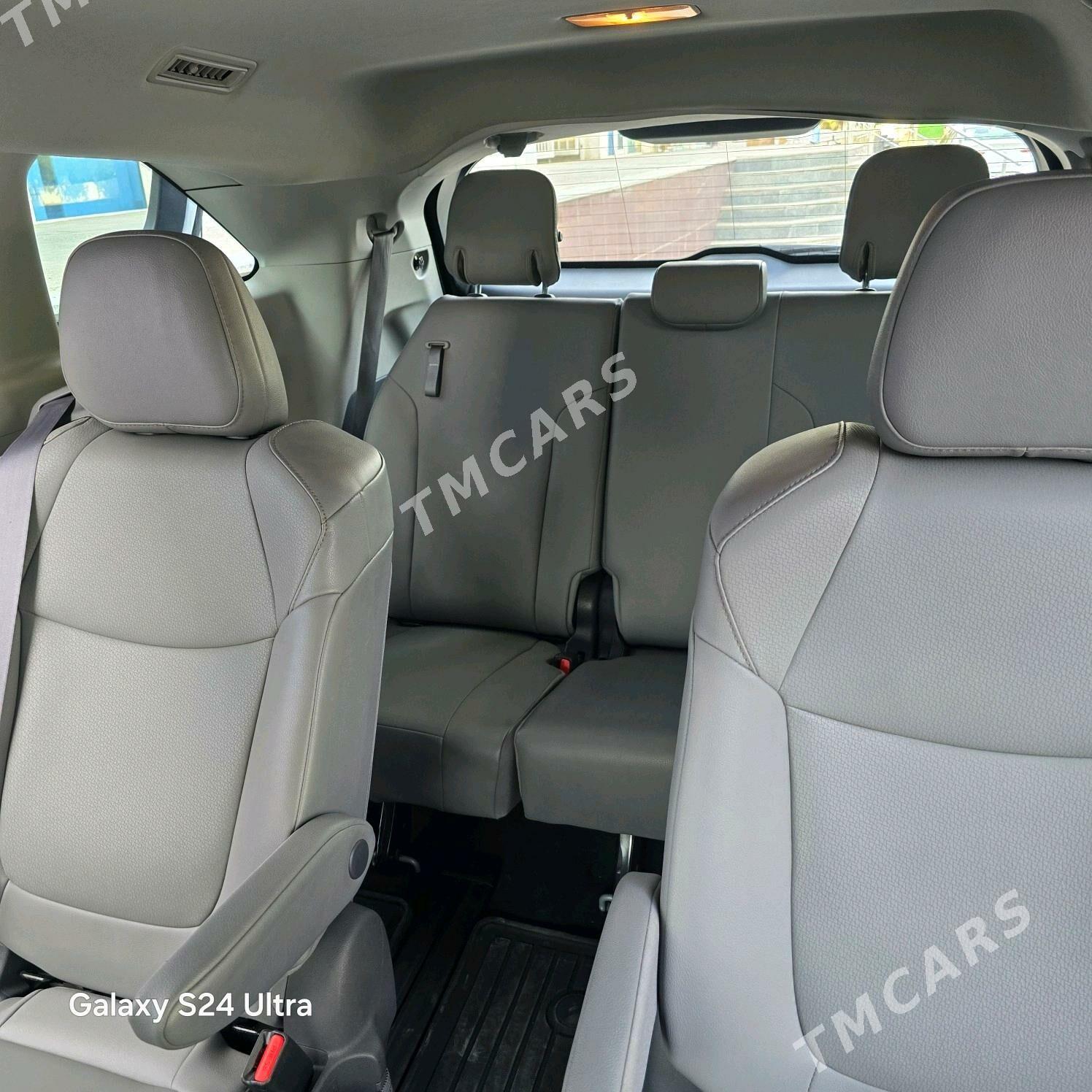 Toyota Sienna 2021 - 500 000 TMT - Тязе заман - img 5