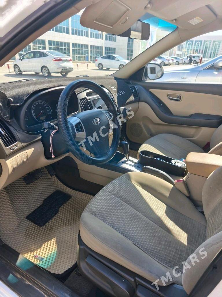 Hyundai Elantra 2010 - 165 000 TMT - Ак-Бугдайский этрап - img 3