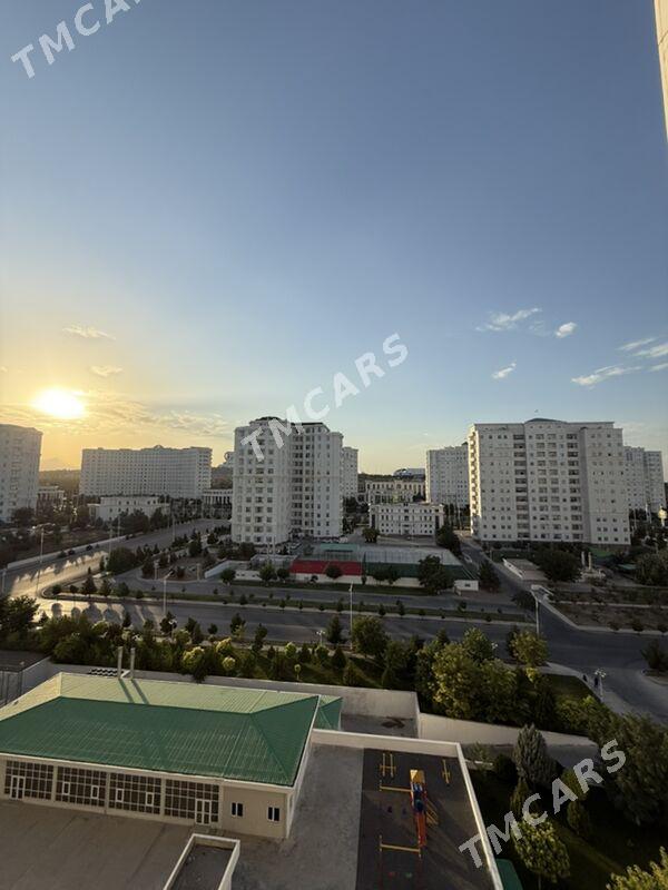 14 Tapgyr 8etaz 4kom 215m2 - Aşgabat - img 10