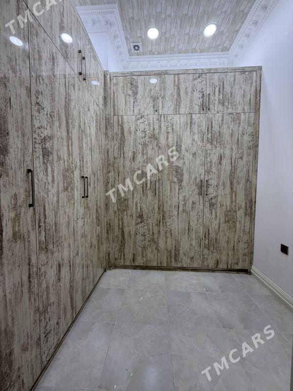 14 Tapgyr 8etaz 4kom 215m2 - Aşgabat - img 6