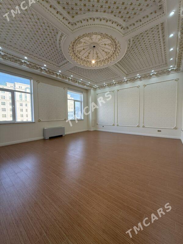 14 Tapgyr 8etaz 4kom 215m2 - Aşgabat - img 5