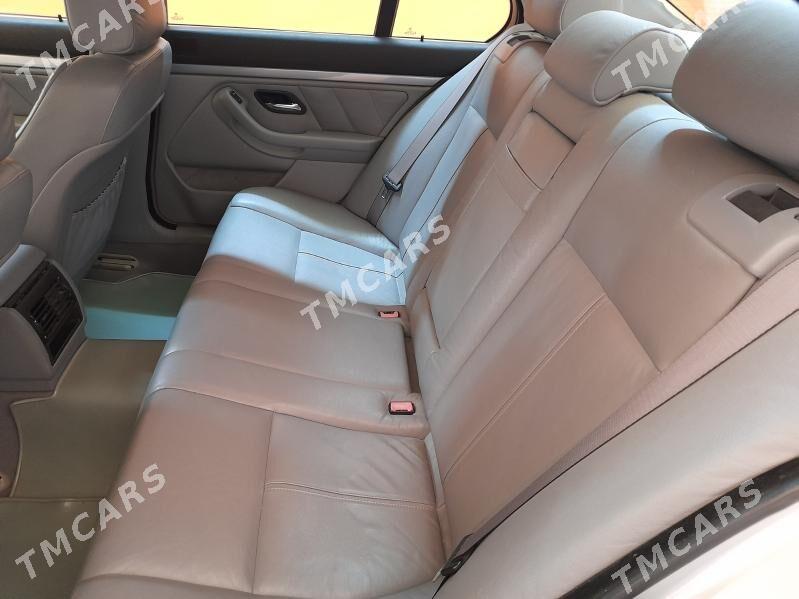 BMW 530 2002 - 130 000 TMT - Хитровка - img 6