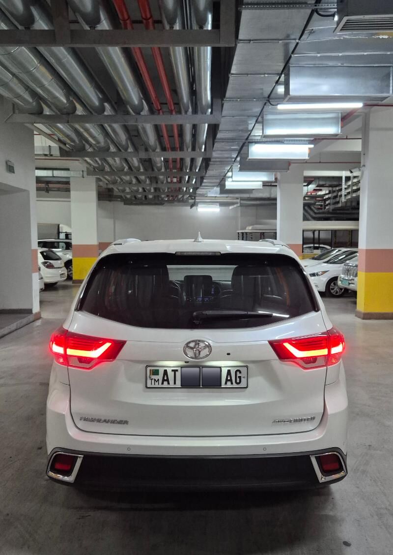 Toyota Highlander 2017 - 475 000 TMT - Ашхабад - img 4