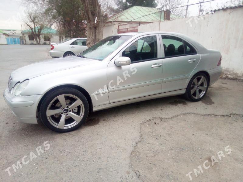 Mercedes-Benz C-Class 2004 - 90 000 TMT - Ak bugdaý etraby - img 2