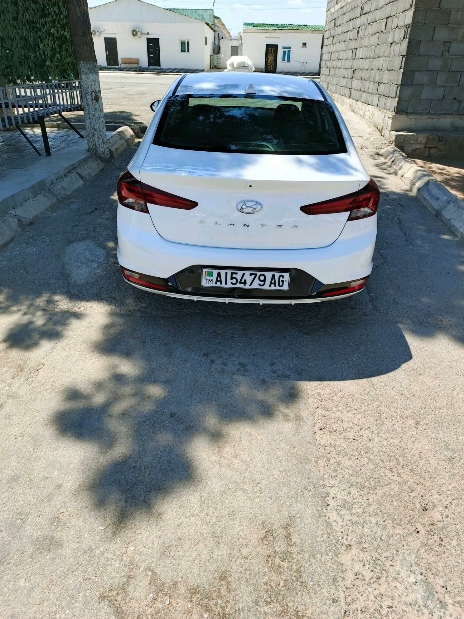 Hyundai Elantra 2020 - 190 000 TMT - Aşgabat - img 5