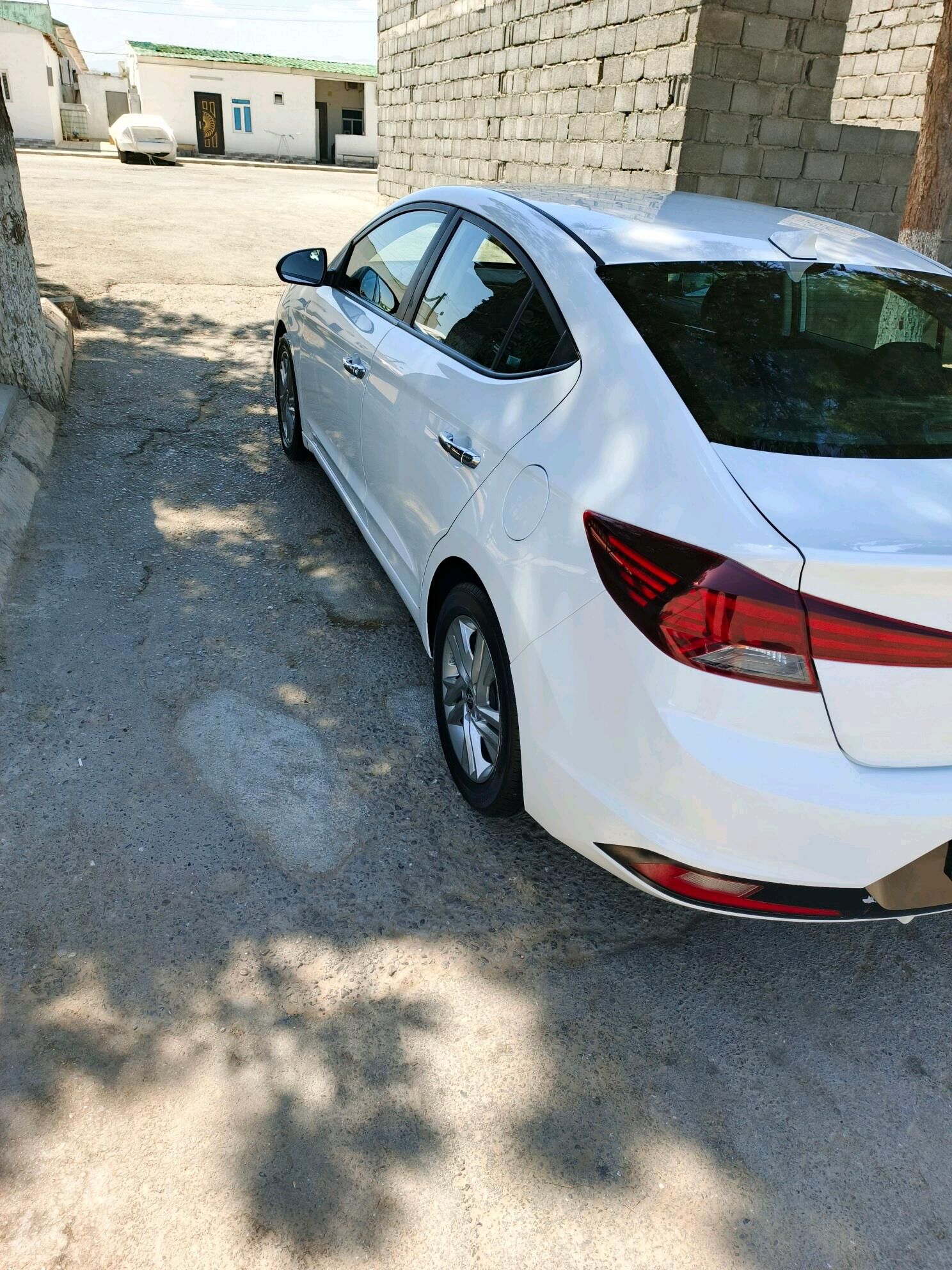 Hyundai Elantra 2020 - 190 000 TMT - Aşgabat - img 3