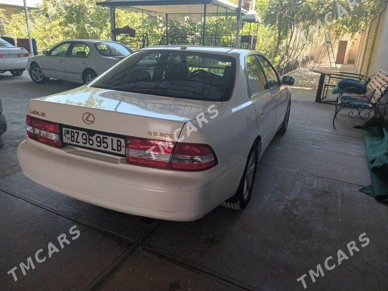 Lexus ES 300 2000 - 130 000 TMT - Саят - img 7