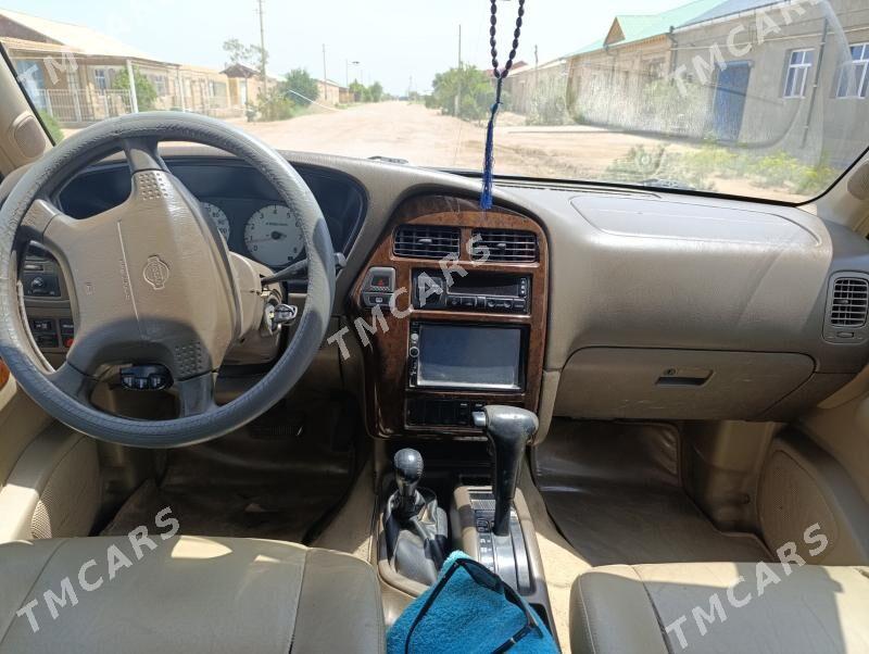 Nissan Pathfinder 2000 - 80 000 TMT - Акдепе - img 2