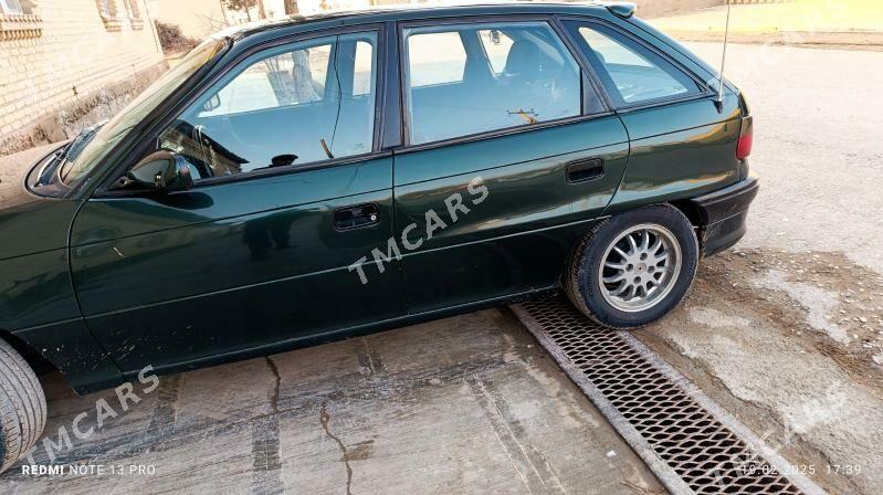 Opel Astra 1994 - 45 000 TMT - Dänew - img 4