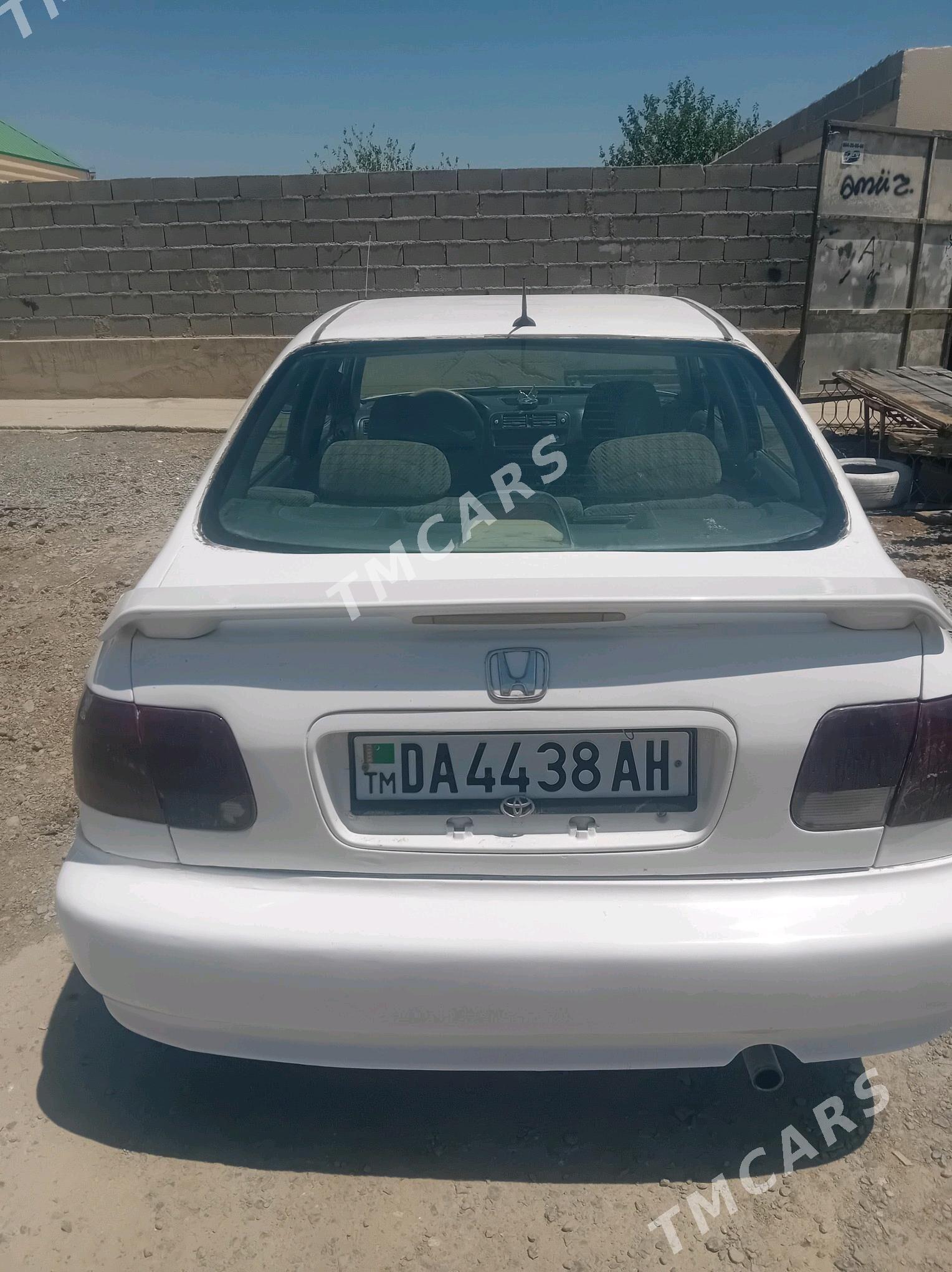 Honda Civic 1999 - 20 000 TMT - Бахарден - img 4