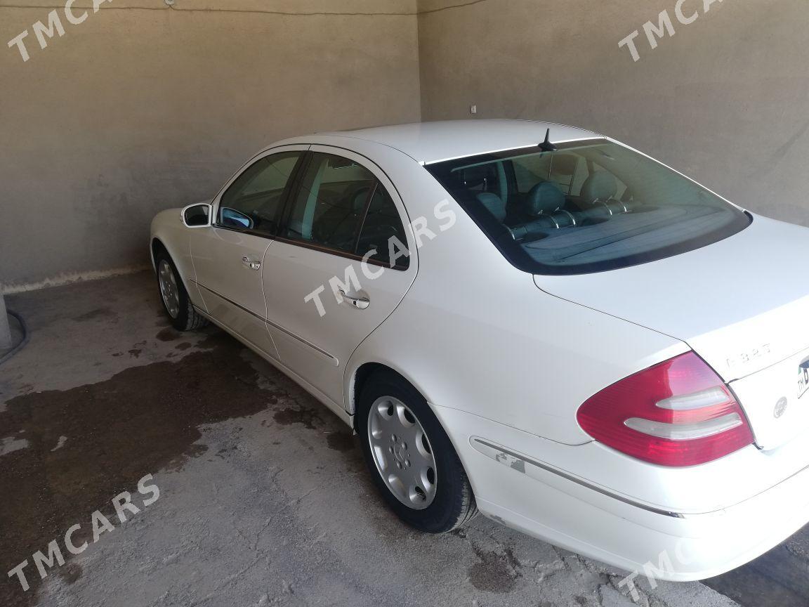 Mercedes-Benz E320 2003 - 115 000 TMT - Mary - img 4