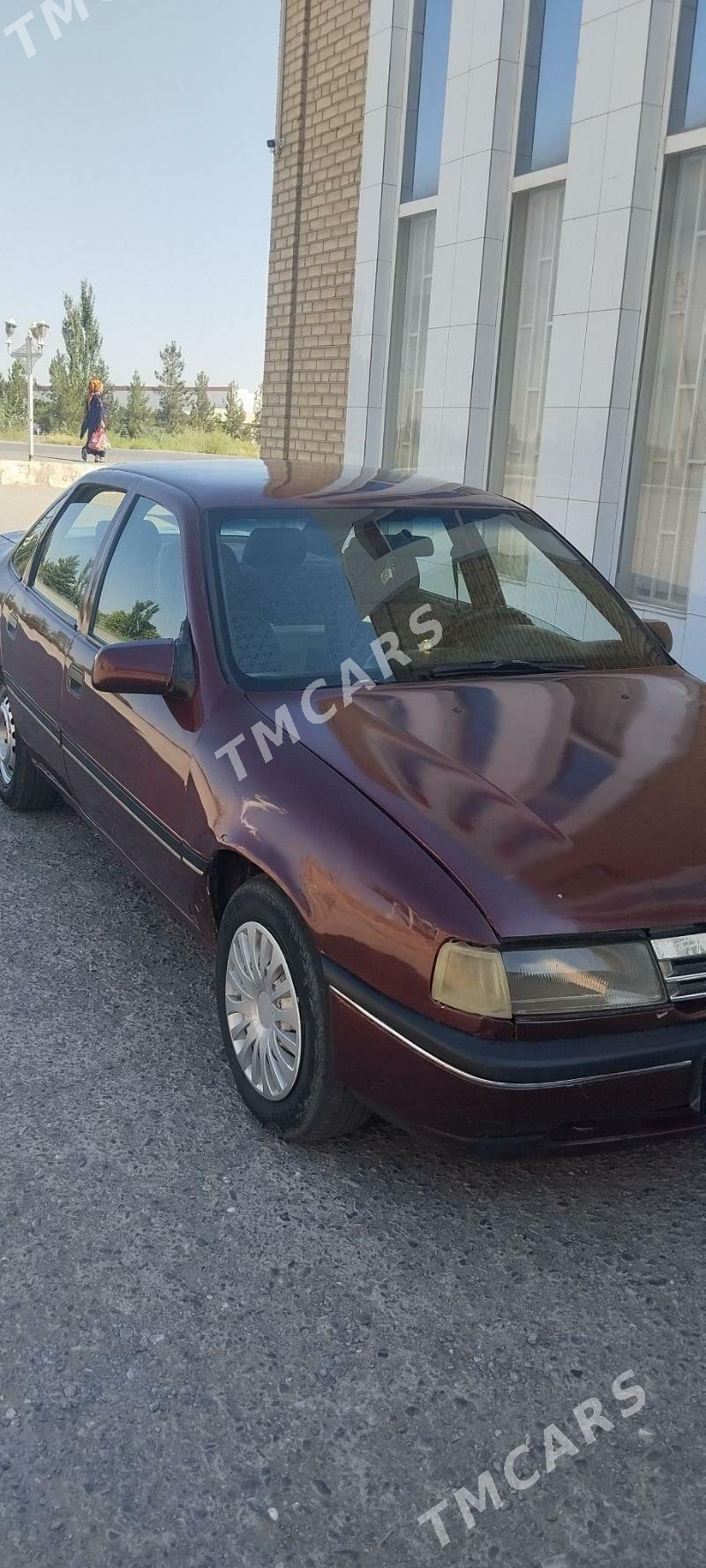 Opel Vectra 1991 - 25 000 TMT - Mary - img 2