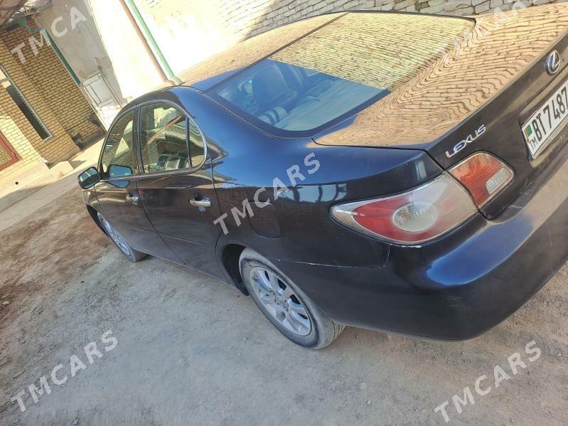 Lexus ES 300 2002 - 140 000 TMT - Гурбансолтан Едже - img 3