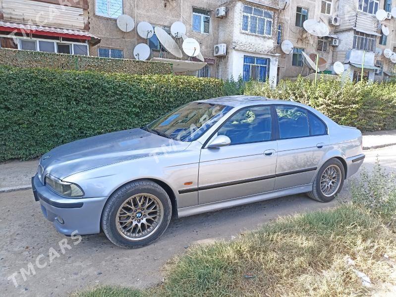 BMW E39 1998 - 90 000 TMT - Türkmenabat - img 4