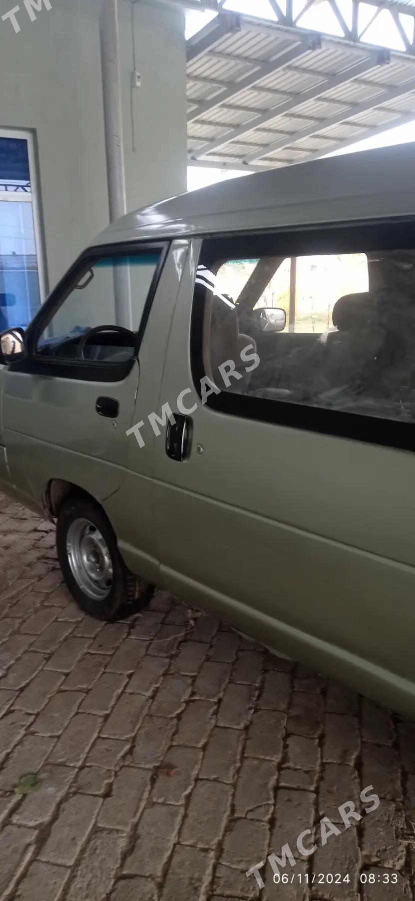 Toyota Town Ace 1993 - 43 000 TMT - Мары - img 5