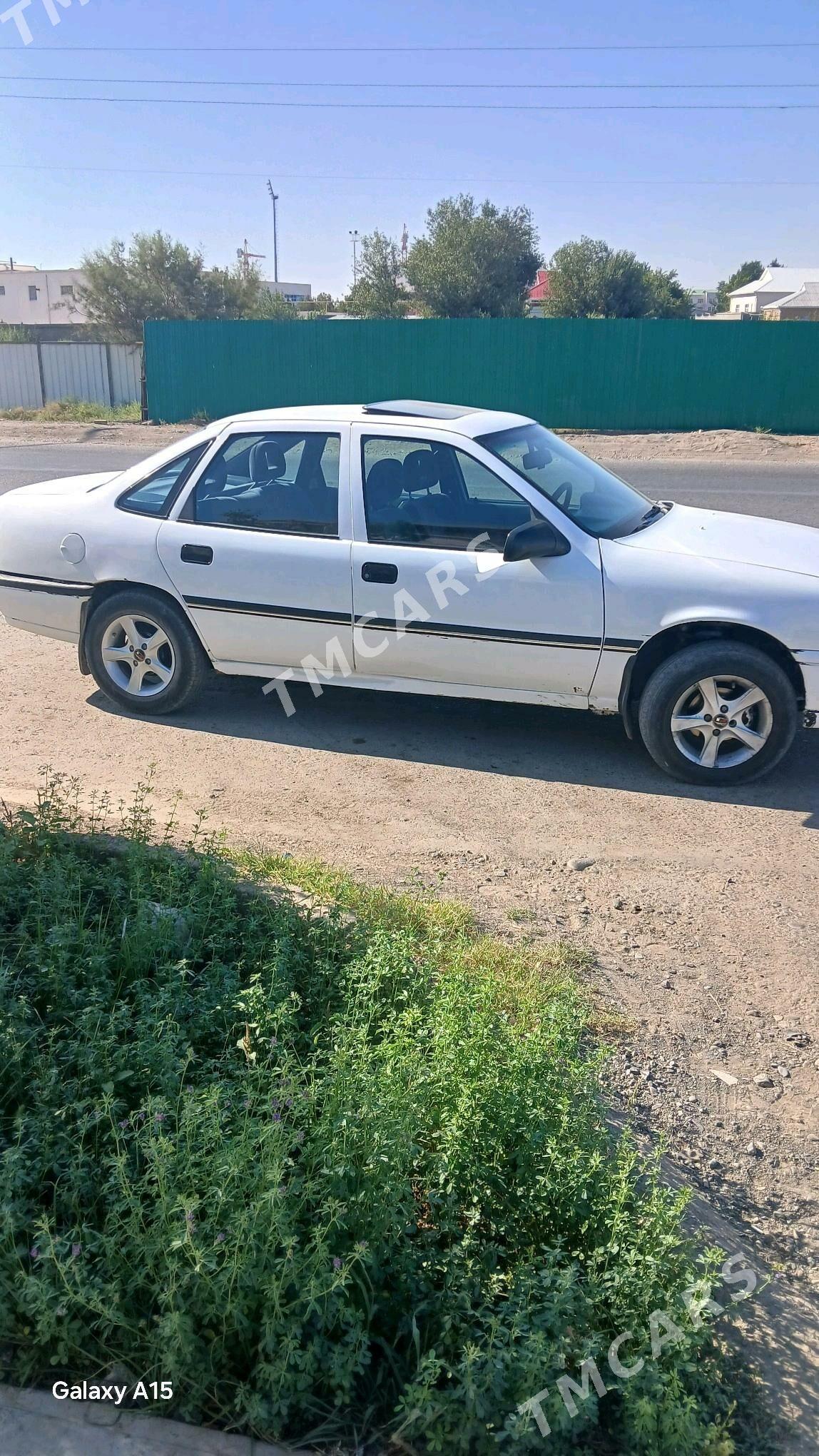 Opel Vectra 1991 - 28 000 TMT - Mary - img 2
