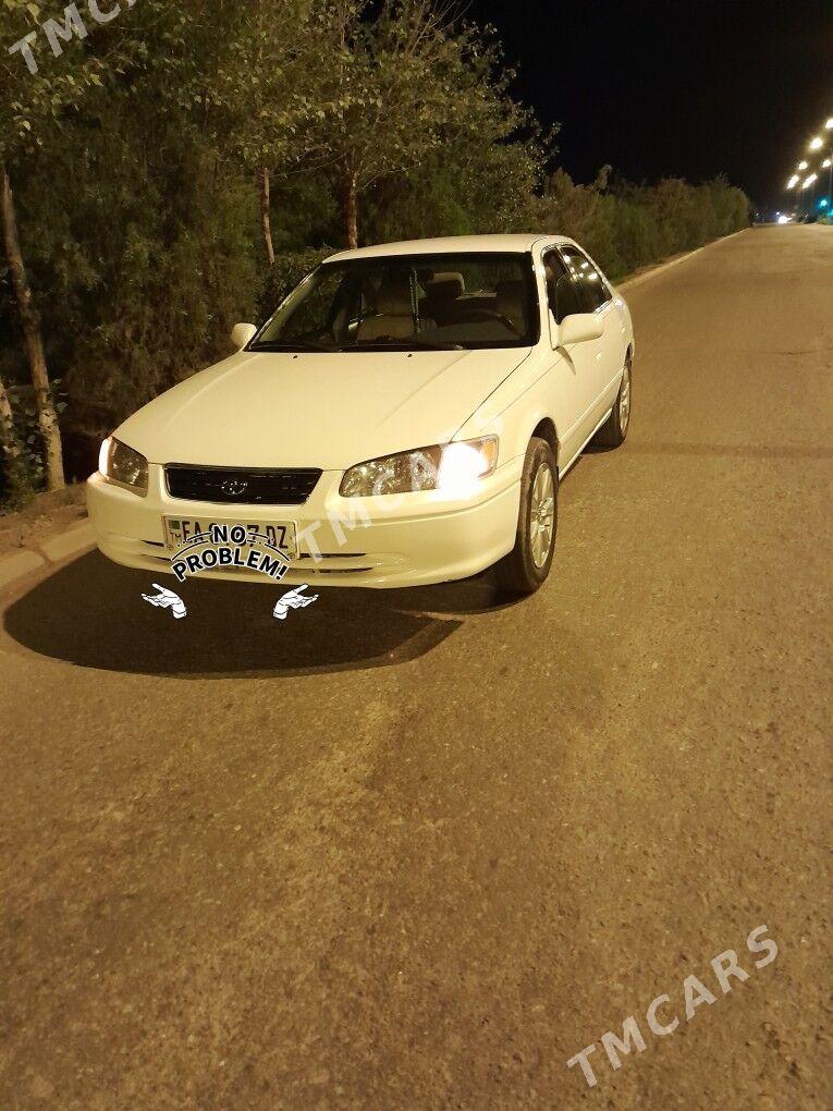 Toyota Camry 2001 - 160 000 TMT - Кёнеургенч - img 1