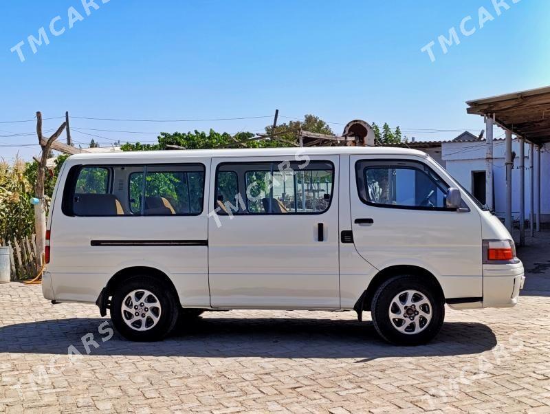 Toyota Hiace 2004 - 135 000 TMT - Байрамали - img 2