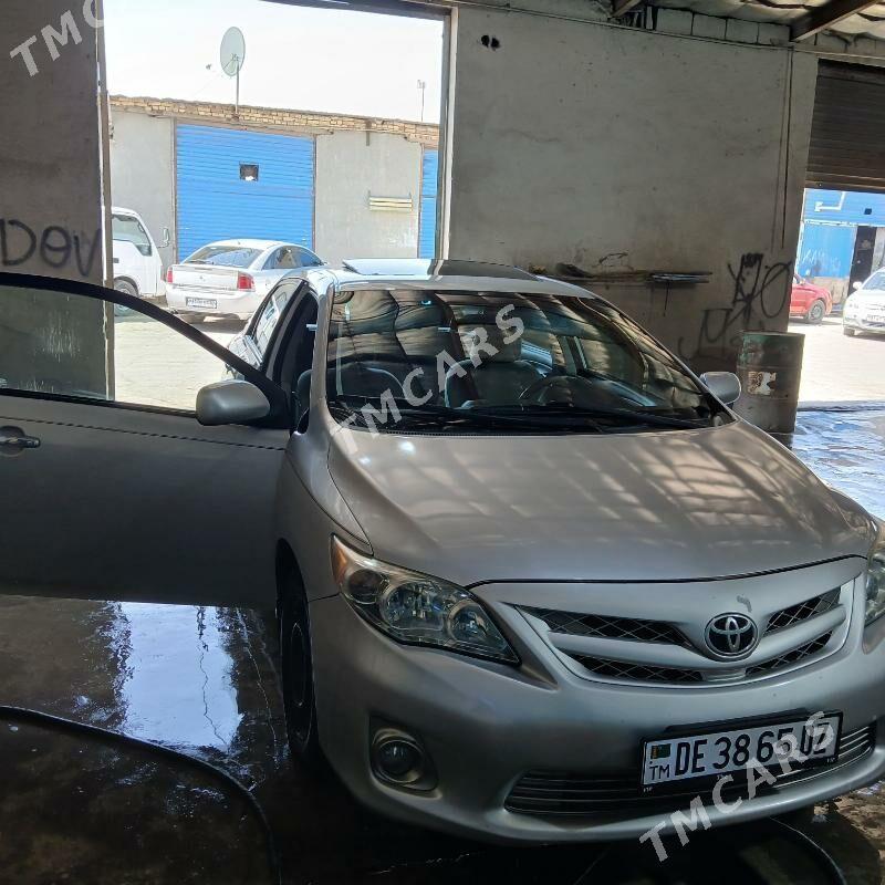 Toyota Corolla 2011 - 170 000 TMT - Дашогуз - img 3