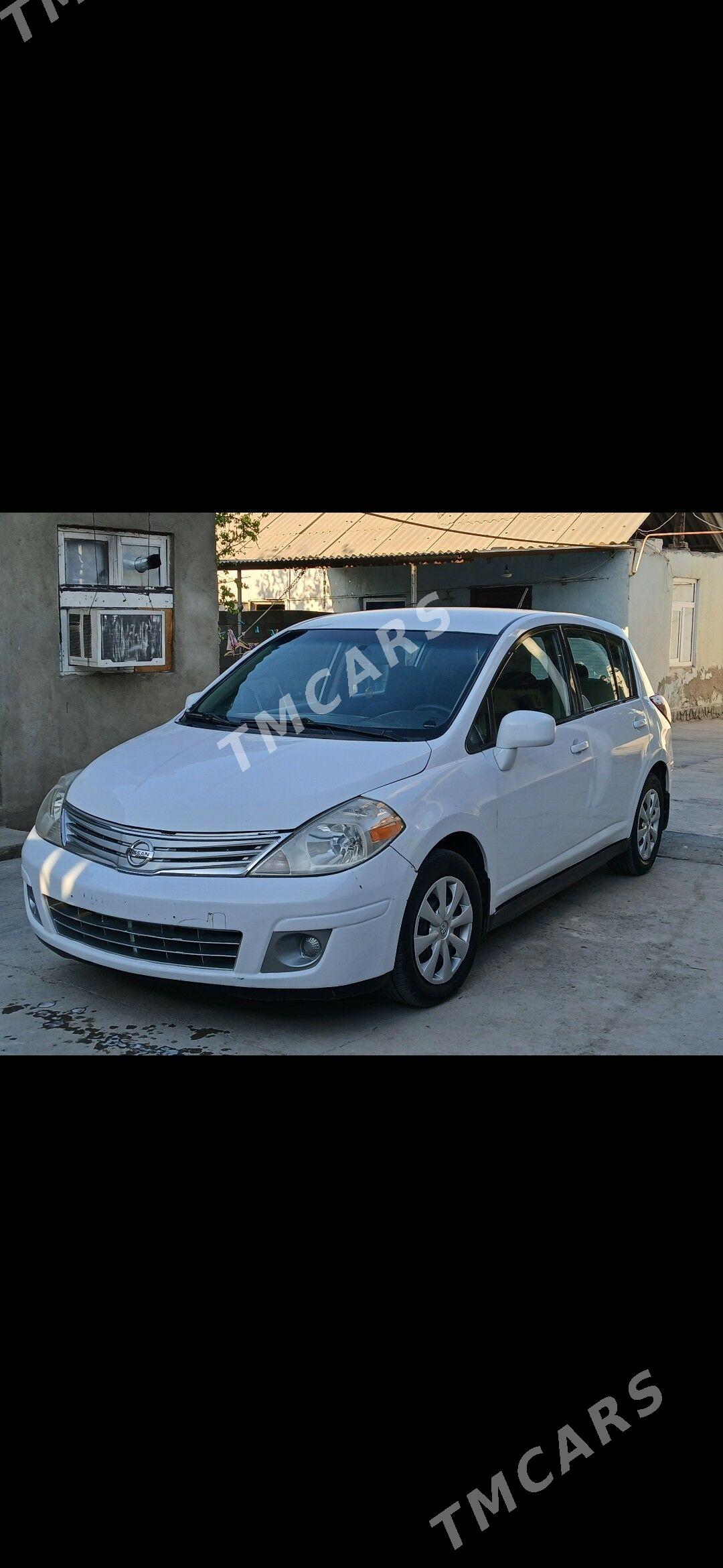 Nissan Versa 2010 - 130 000 TMT - Анев - img 4