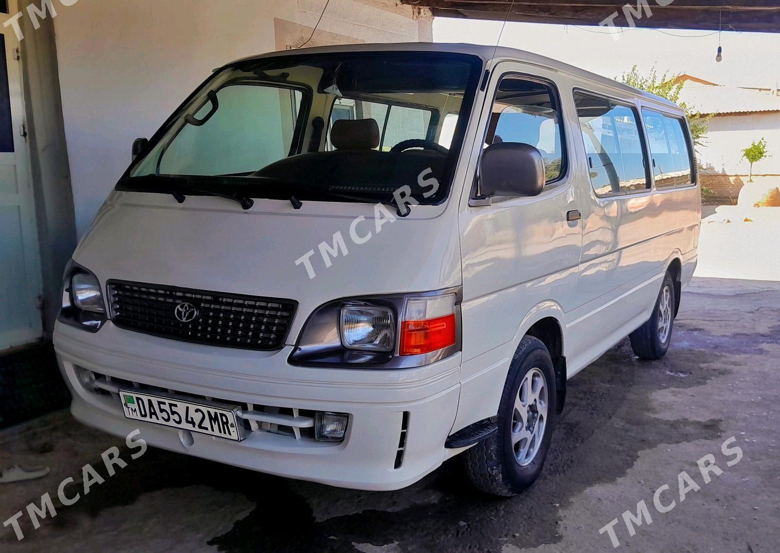 Toyota Hiace 2004 - 135 000 TMT - Байрамали - img 4