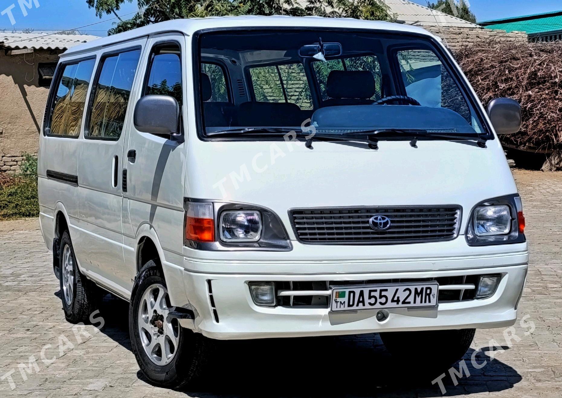 Toyota Hiace 2004 - 135 000 TMT - Байрамали - img 7