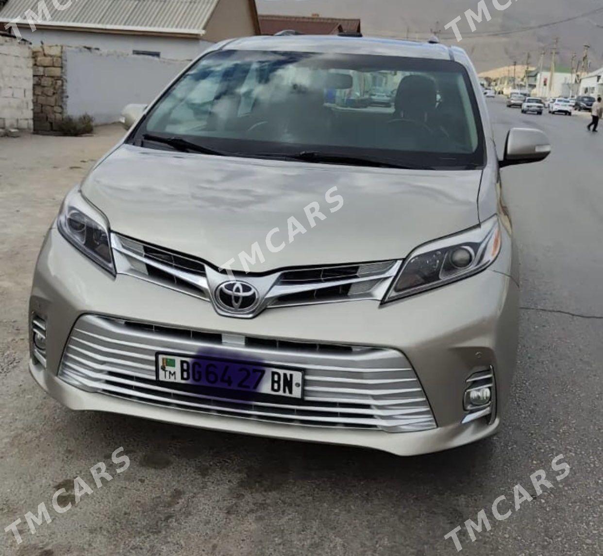 Toyota Sienna 2016 - 423 000 TMT - Ашхабад - img 3