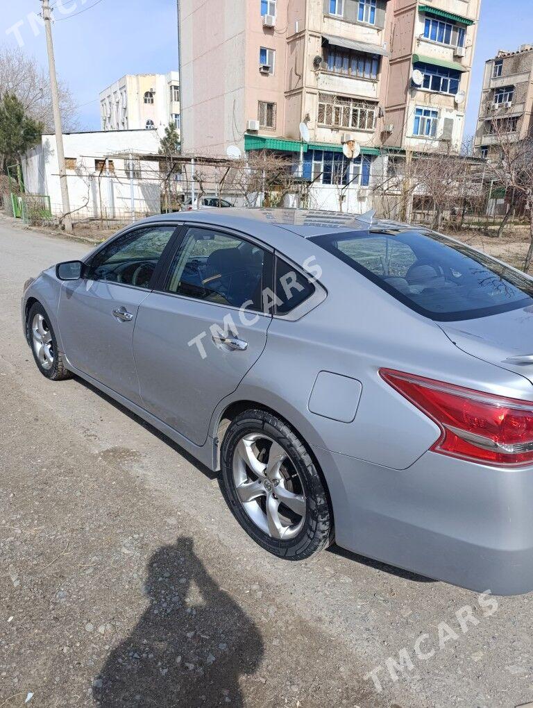 Nissan Altima 2013 - 105 000 TMT - Туркменабат - img 4
